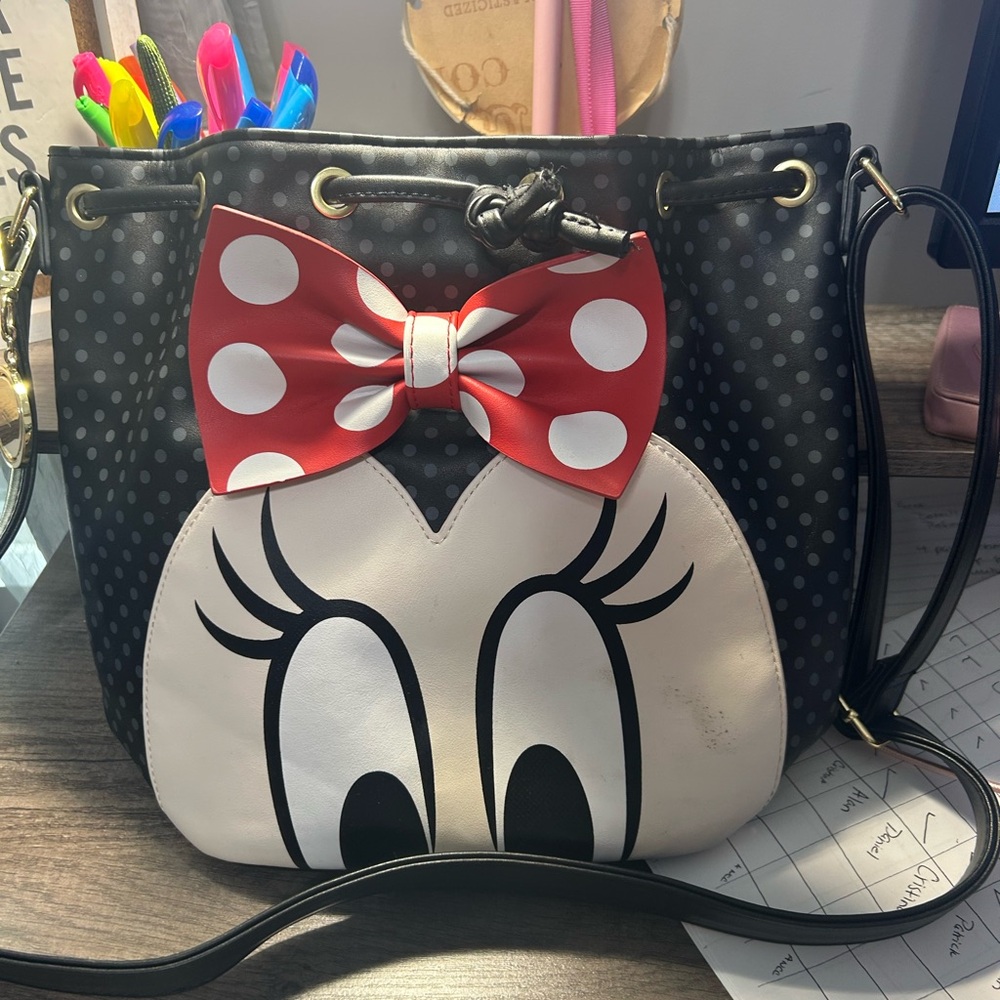 Minnie Mouse purse with matching wallet